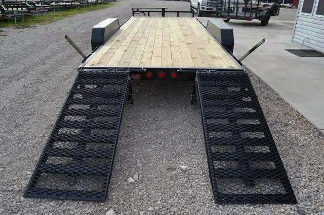 20ft Car Hauler w/Fold Up Ramps