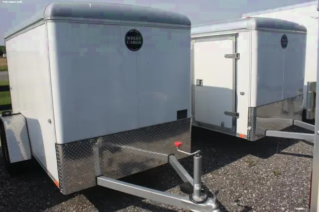 8FT White Enclosed Cargo