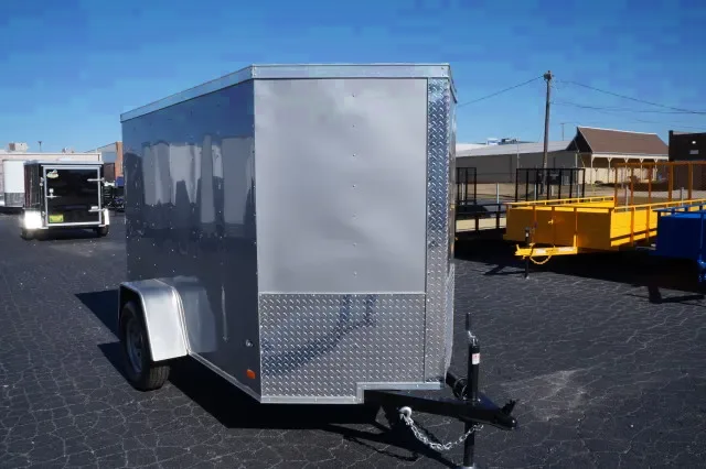8FT  SILVER...VNOSE...SINGLE REAR DOOR
