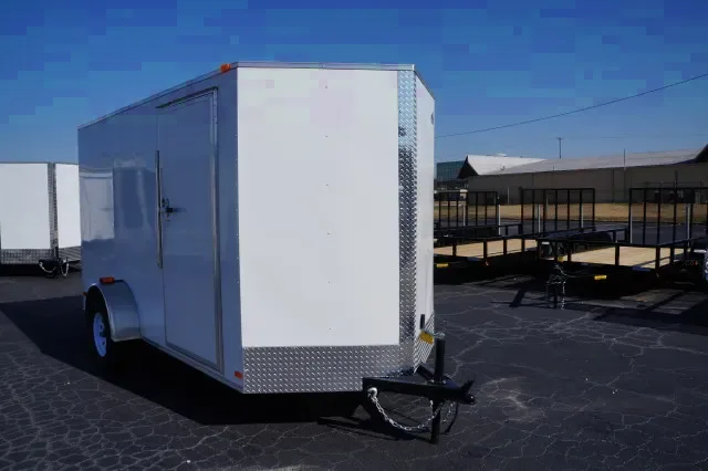 12FT ENCLOSED TRAILER....WHITE