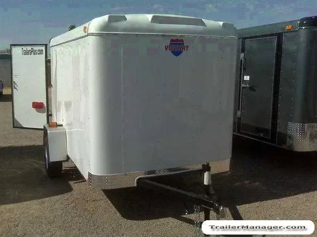 10ft  Single Axle WHITE  With Double Rear Door