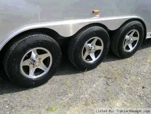 32FT SILVER 7000LB TRI-AXLE-LOADED FINISHED INTERIOR