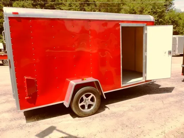 12FT - RED ENCLOSED CARGO TRAILER W/REAR RAMP