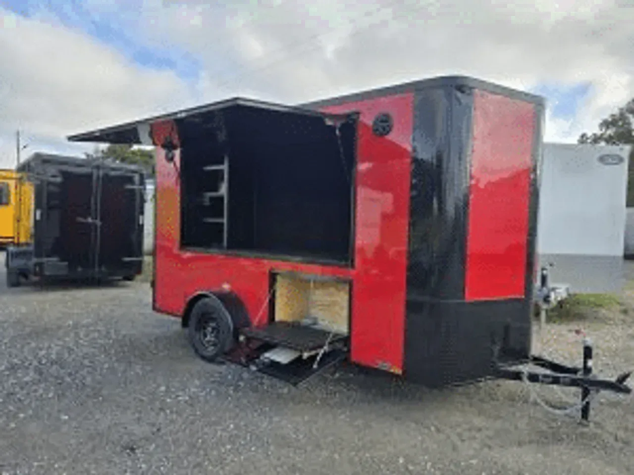Enclosed 2026 6X12 Arising Trailers 6X12 Tailgate Trailer -ECTG612-000333 6 ft. x12 ft.