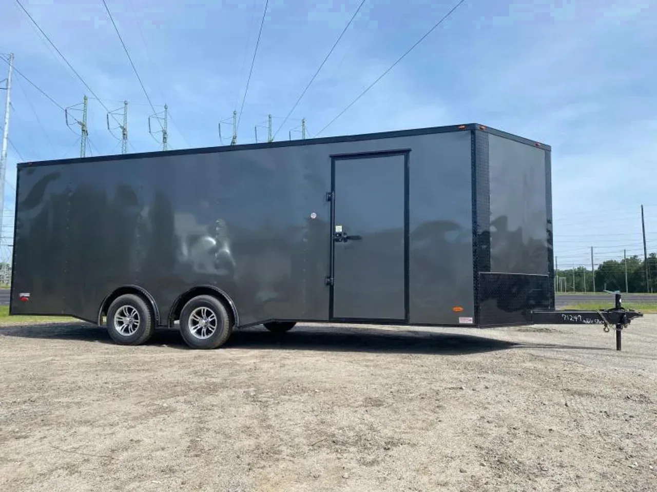 Enclosed 8X22 Freedom Trailers 8.5×22 Carhauler Black out Escape Door Spread axle ramp door -ECCW8522-075776 8 ft. x22 ft.
