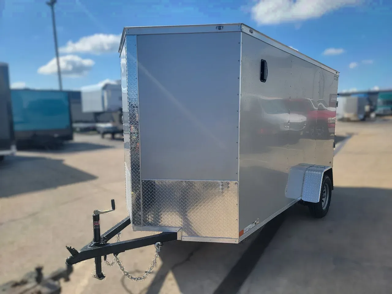 113211 - 2027 Miscellaneous CW Enclosed Cargo Trailer 6' x 12' Cargo Trailer