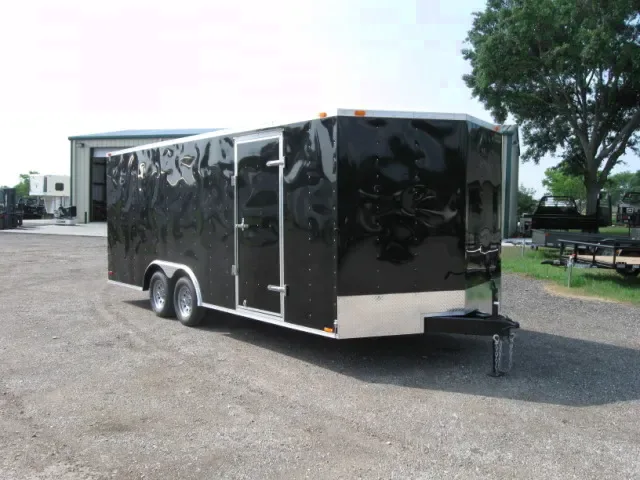 24FT BLACK V-NOSE WITH RUBBER COIN FLOORING