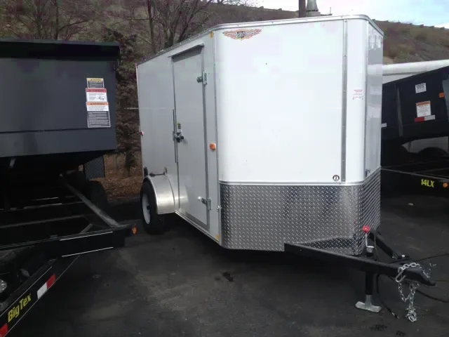 white 10ft v-nose trailer w/rear ramp gate