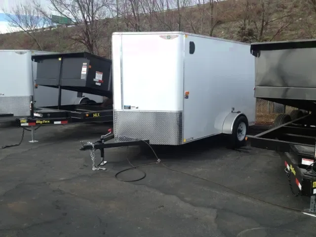 10ft v-nose cargo trailer-ramp-white