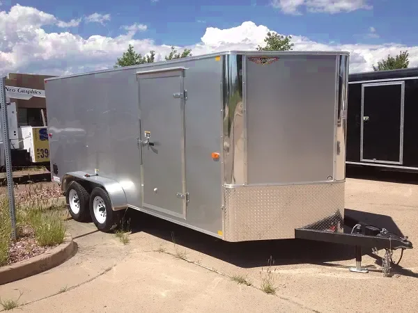 16ft Silver V-nose tandem axle w/ramp