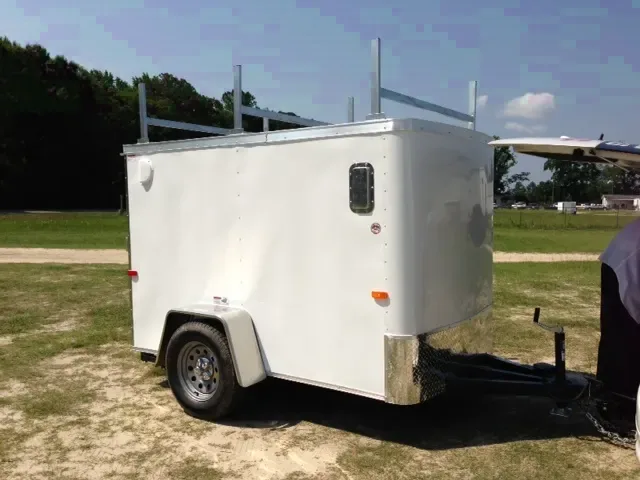 8ft  Single Axle WHITE With Single Rear Door