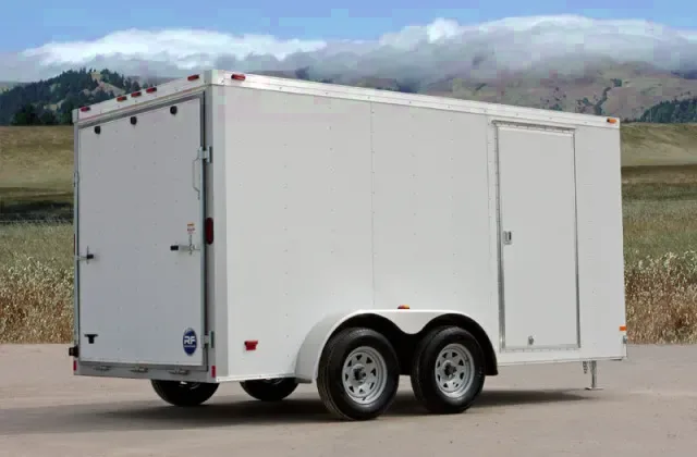 White V-Nose 16ft with Rear Ramp Gate