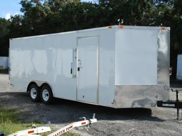 WHITE 20ft V-NOSE ALL ALUMINUM TRAILER W/RAMP