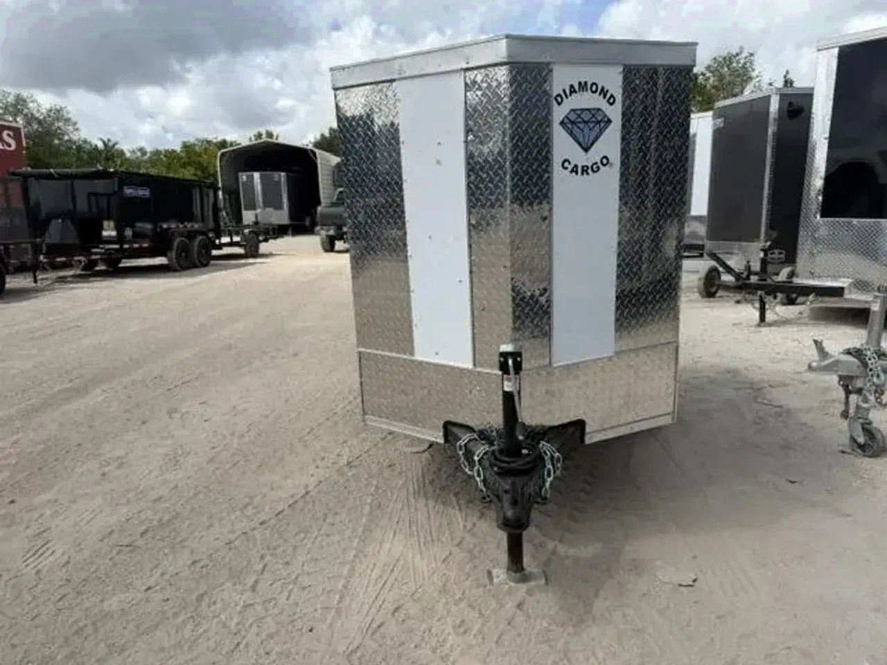 2026 Diamond Cargo 4 X 6 SA
