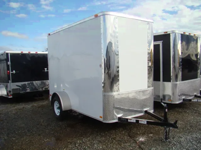 10FT WHITE CARGO TRAILER W/RAMP