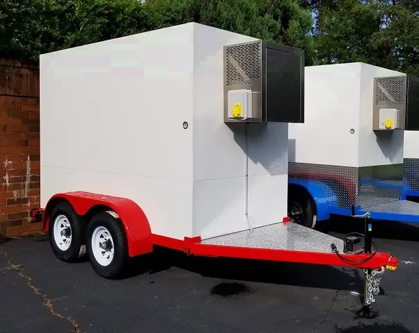 8FT Refrigerated Trailer White, Red and Chrome
