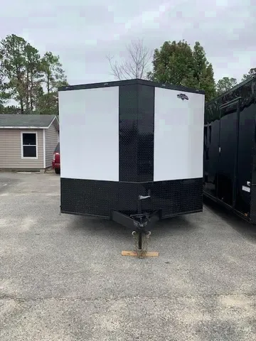 2025 Diamond Cargo 8.5x16 Enclosed Trailer – Spacious & Ready!