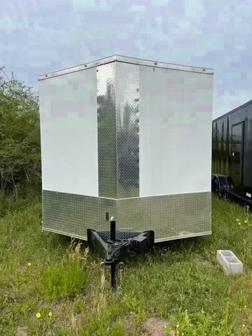 2025 Diamond Cargo 8.5x20 Enclosed Cargo Trailer - Douglas, GA