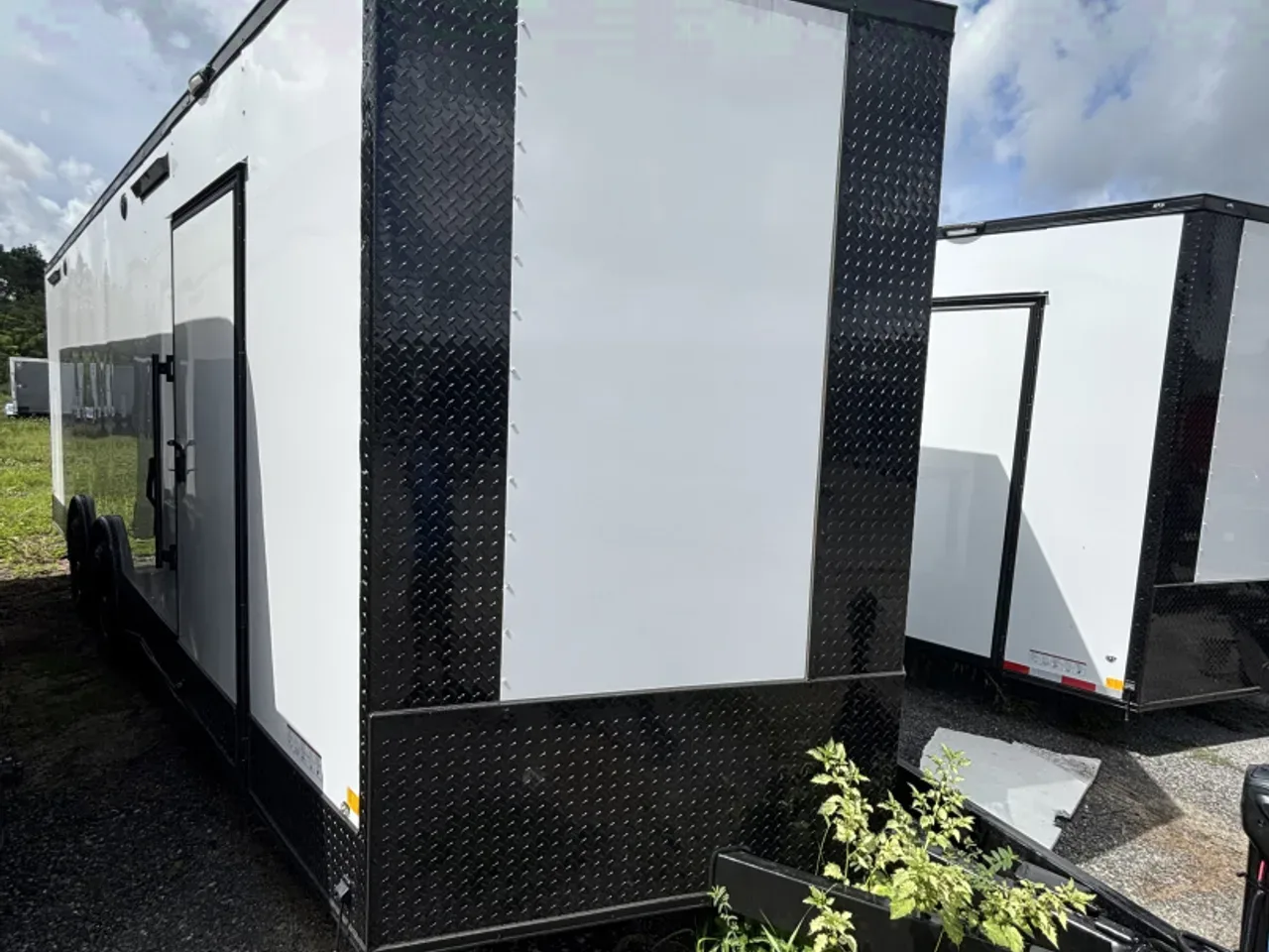 2026 Diamond Cargo 8.5x24TA RACE TRAILER Cargo / Enclosed Trailer