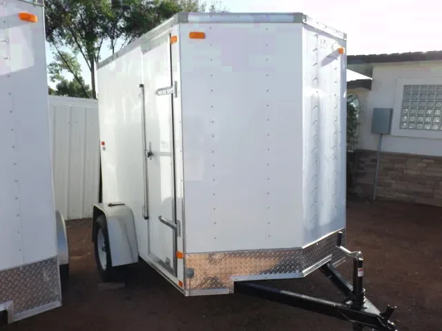 8FT WHITE WITH REAR RAMP DOOR