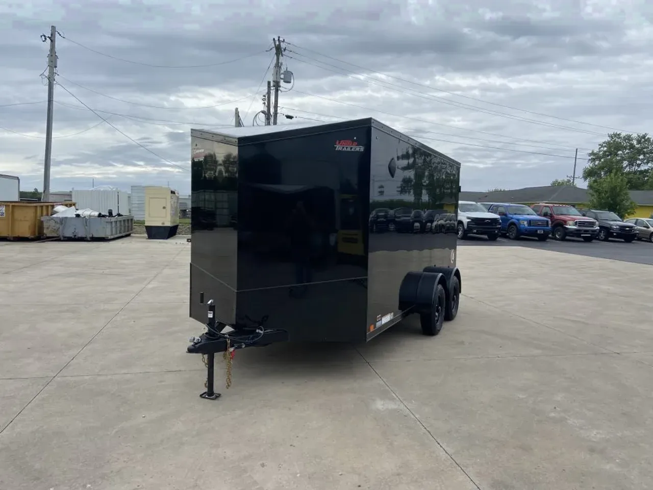 United 14' UJ V-Nose Enclosed Cargo Trailer