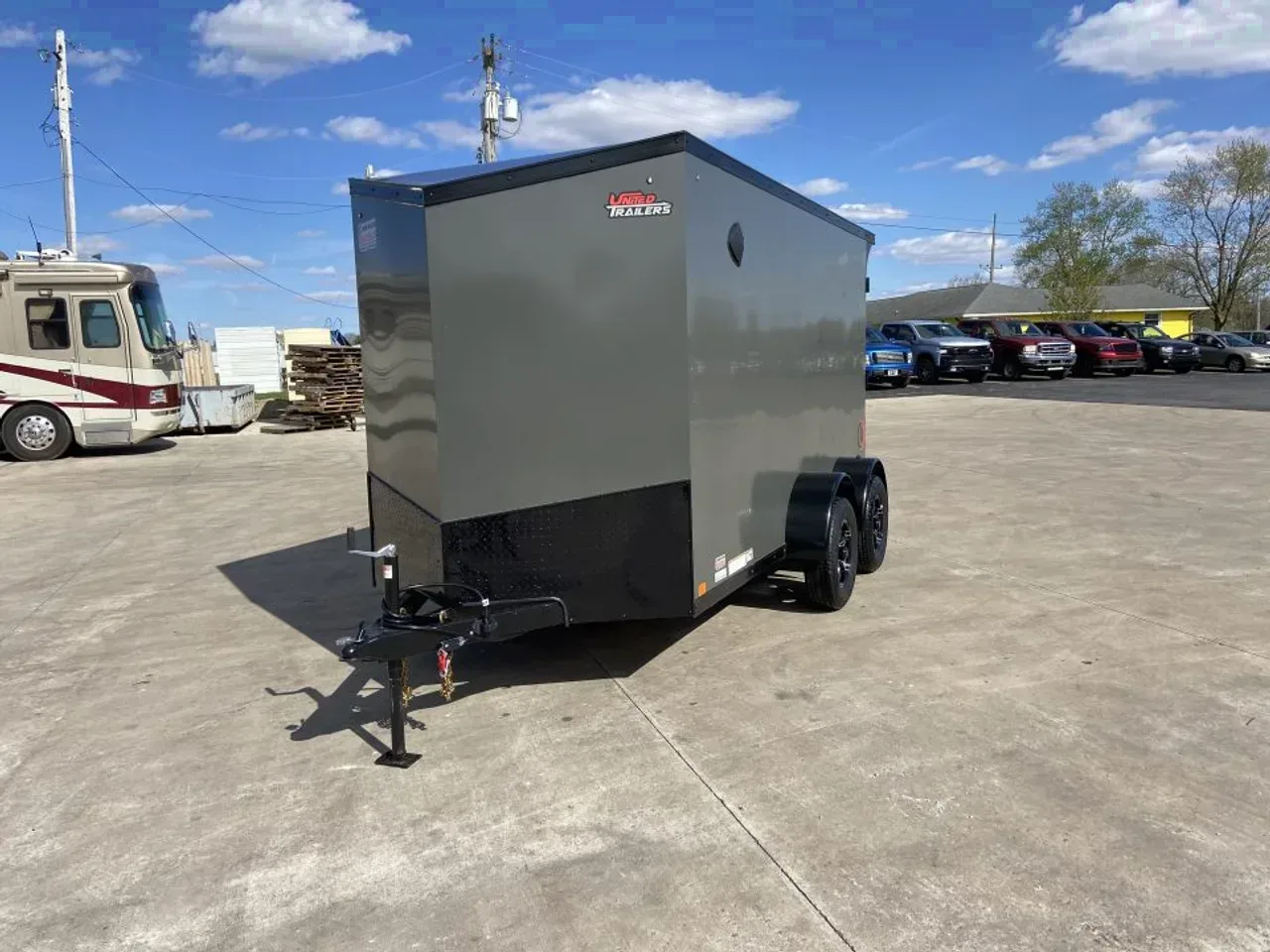 United UJ-6X12 Enclosed Trailer