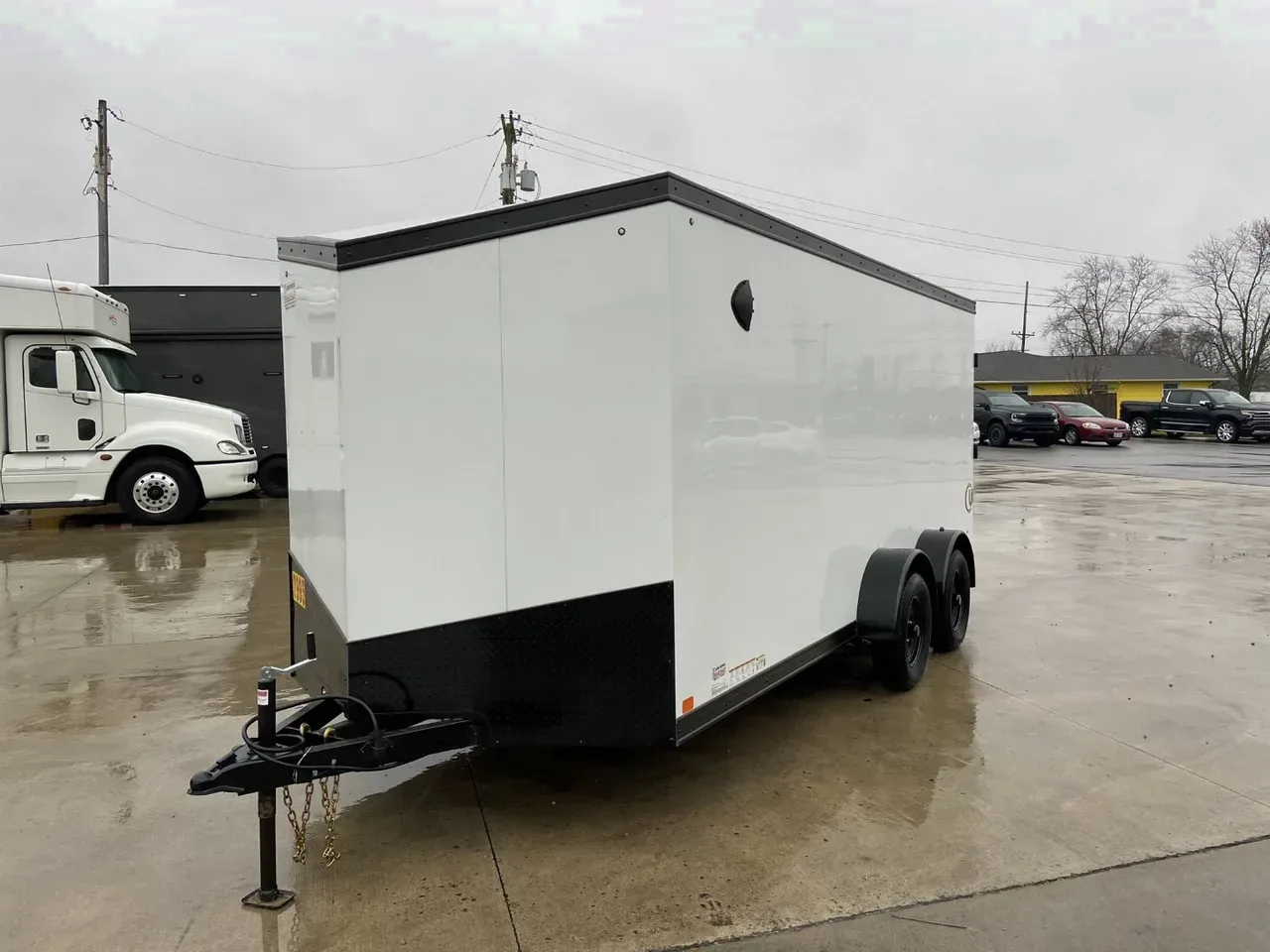 United UJ-S 7x16 V-Nose Enclosed Cargo Trailer