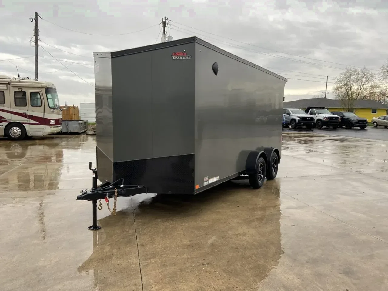 United UJ-7X16 Enclosed Trailer