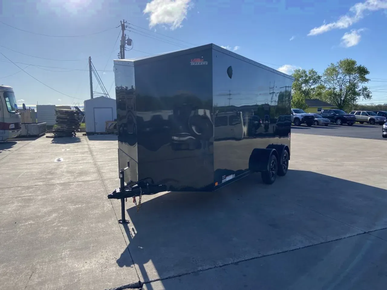 United UJ-7X16 Enclosed Trailer