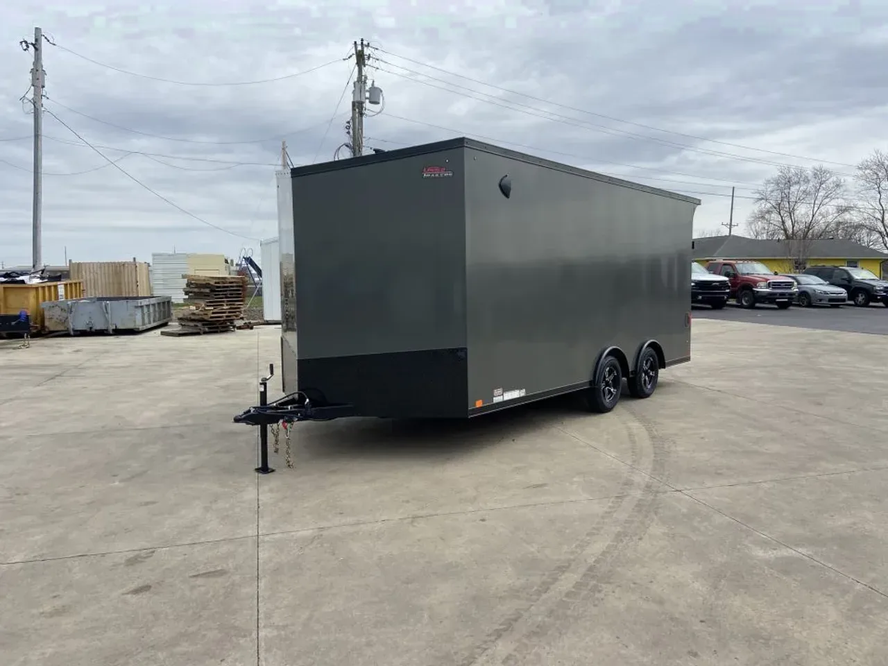 United Trailers UJ 8.5X18 Enclosed Trailer