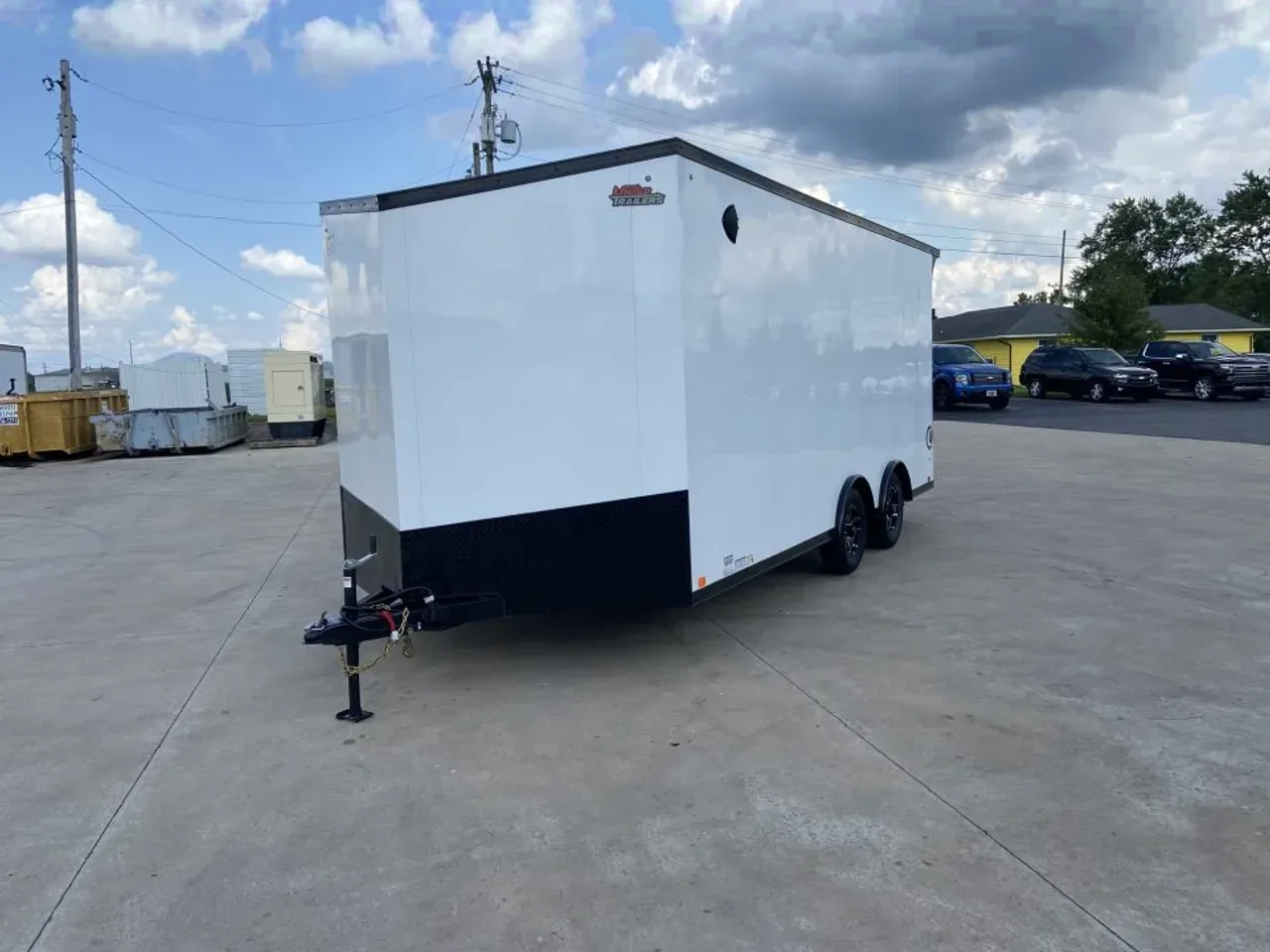 United UJ-8.5X18 Cargo Enclosed Trailer