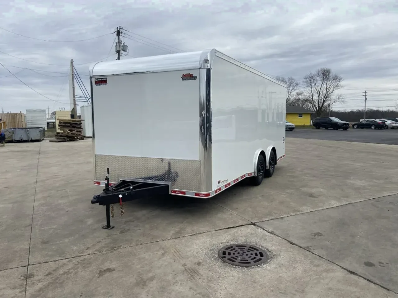 United UXT-8.5X20 Cargo Enclosed Trailer