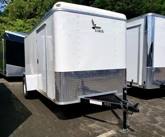 FLAT FRONT 10FT WHITE CARGO TRAILER