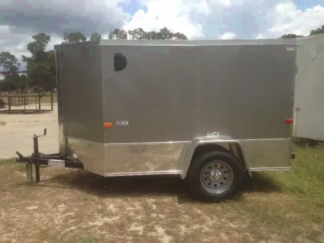 8ft Single Axle - V Nose - Barn Doors