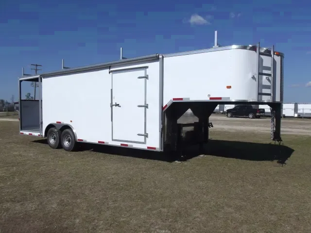 32ft Gooseneck Trailer With 6 Foot Rear Porch