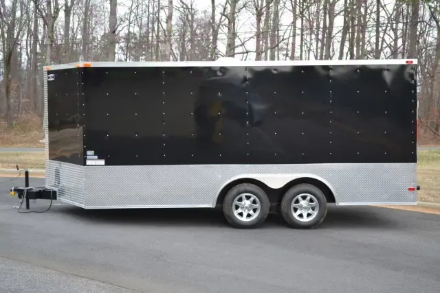 20FT  V-Nose Black with Wrap Around Diamond Plating