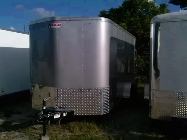 14FT SILVER ROUNDED V-NOSE WITH REAR RAMP DOOR