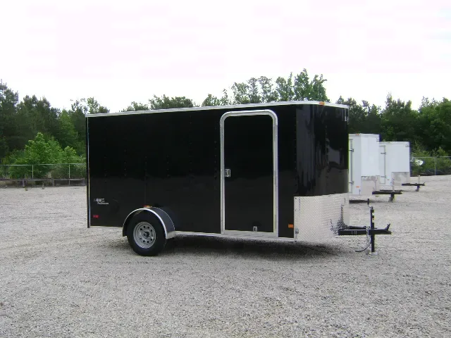 12FT V-NOSE ENCLOSED-BLACK