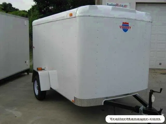 WHITE 10FT FLAT FRONT SA CARGO TRAILER