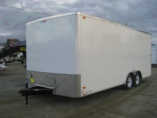 White 20ft Cargo with TA 10k Axles