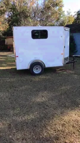 10FT SA Window on Side and Door in V