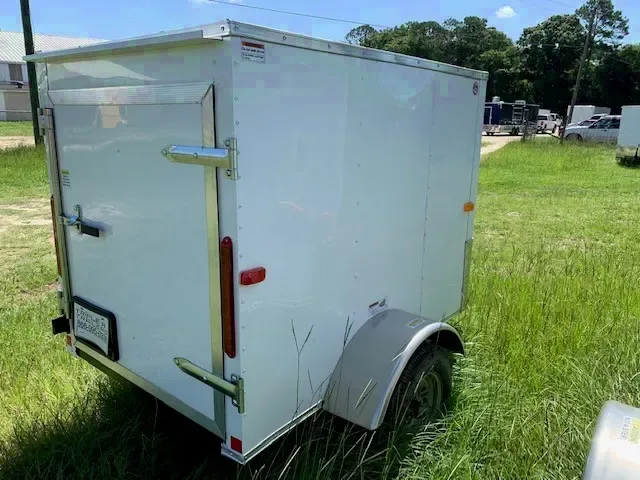 8FT SA  - WHITE SINGLE REAR DOOR