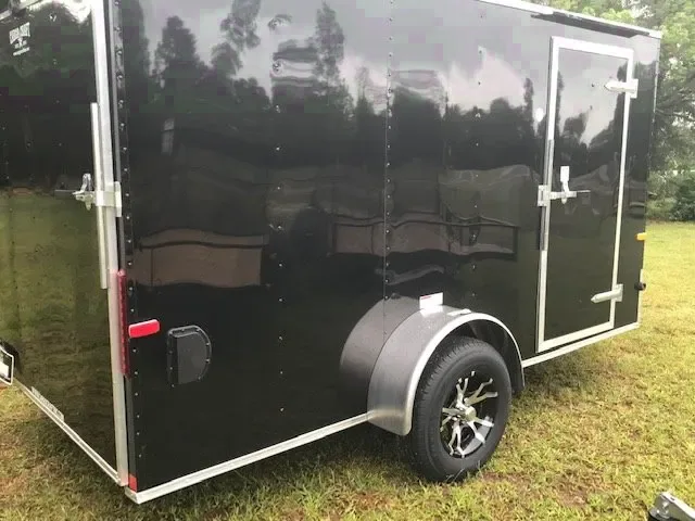 12FT SINGLE AXLE BLACK WITH V-NOSE