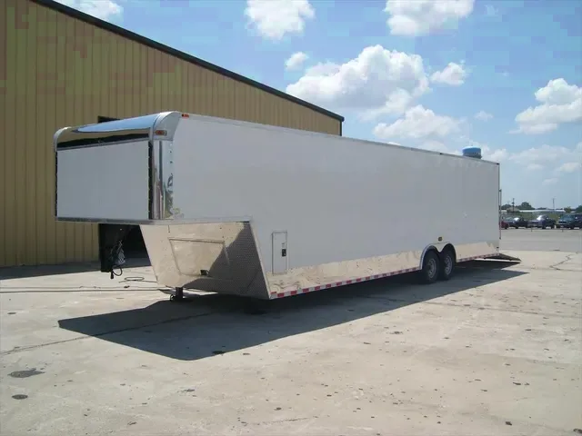 2026 NEW Elite Series 8.5 x 24 + 8' RISER Tandem Axle, Enclosed Gooseneck Cargo Trailer
