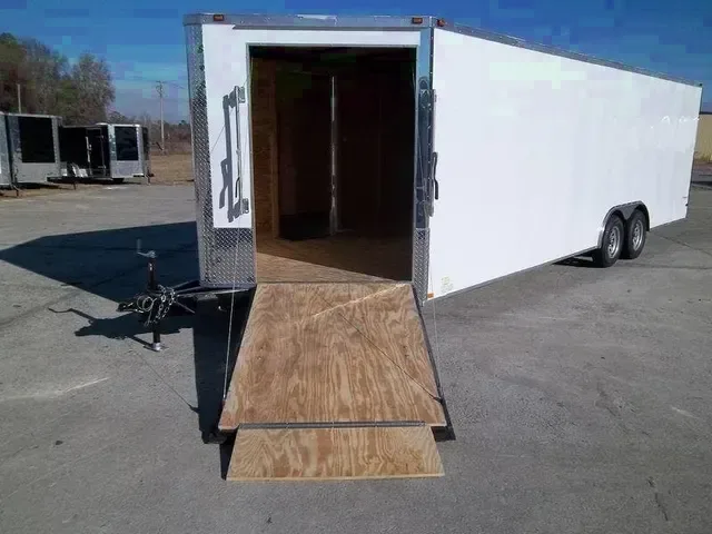 2026 NEW 8.5 x 24 Tandem Axle, Enclosed/Carhauler Trailer. (10,400 LB GVWR)