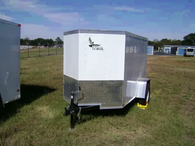 8ft V-Nose Single Rear