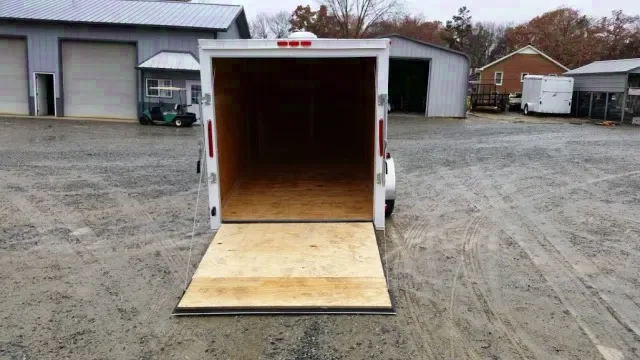 12FT WHITE V-NOSE ENCLOSED CARGO TRAILER