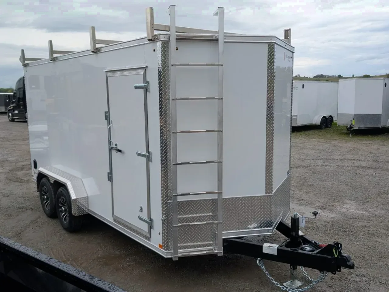2026 BELMONT 7x16 HD V-Nose Contractor Cargo Trailer w/ Barn Doors ( 9990# GVW - POLYCOR EXTERIOR!)