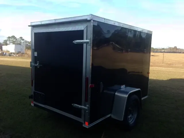 8FT BLACK CARGO WITH SINGLE REAR DOOR