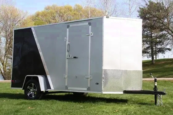 12FT WEDGE W/ RAMP DOOR / ALUMINUM RIMS
